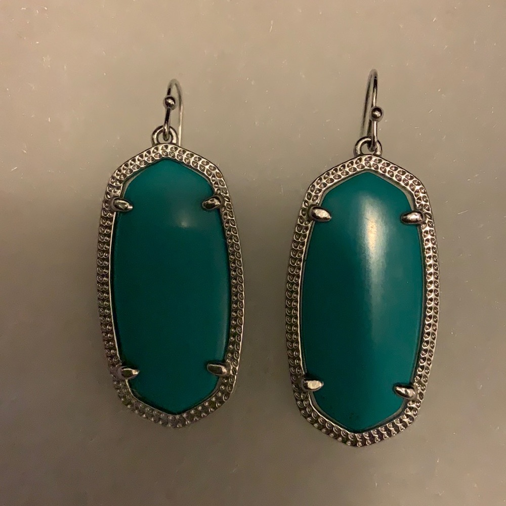Kendra scott earrings